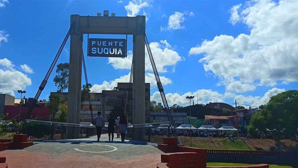 Puente Suquía