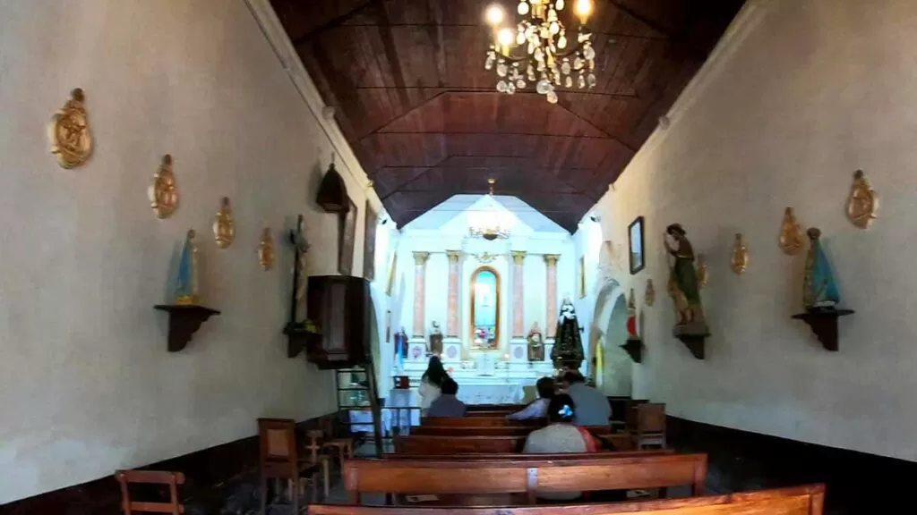 Capilla Nuestra Señora de los Dolores del Paraje Dolores - amocordoba.ar
