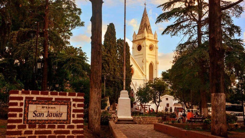 San Javier y Yacanto