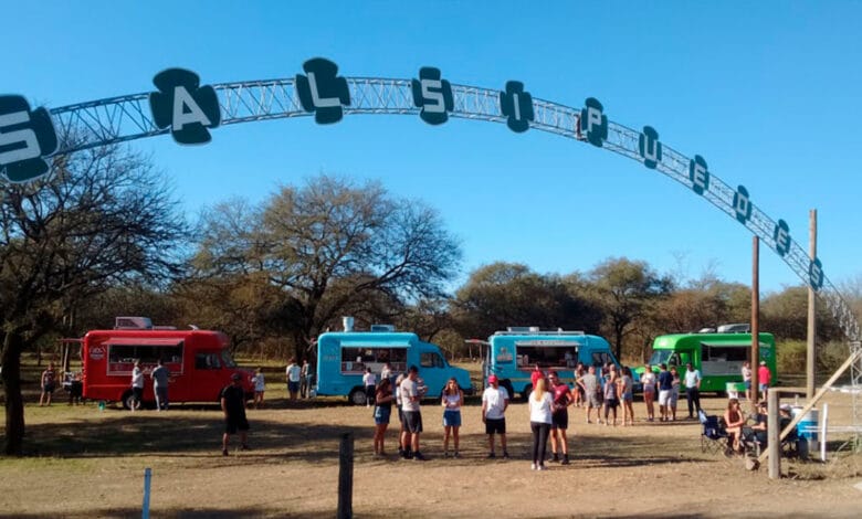 parque los algarrobos salsipuedes. Festival de Música y Artesanías Salsipuedes
