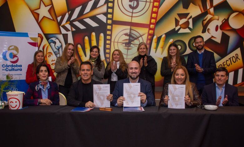 Firma de convenios de adhesión al programa IECA en Cinemark del Nuevocentro Shopping